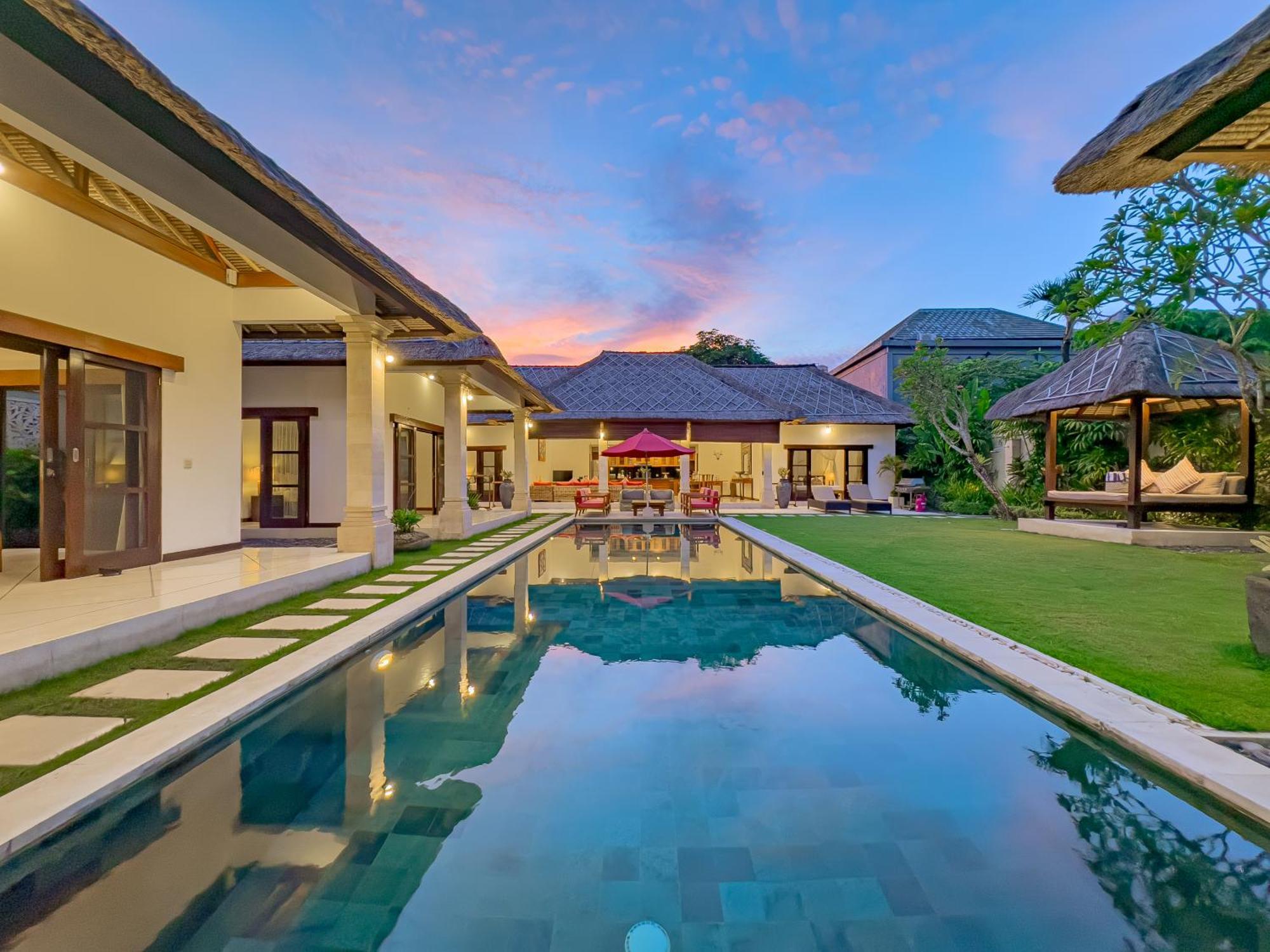 Villa Bugis Drupadi Seminyak Rom bilde