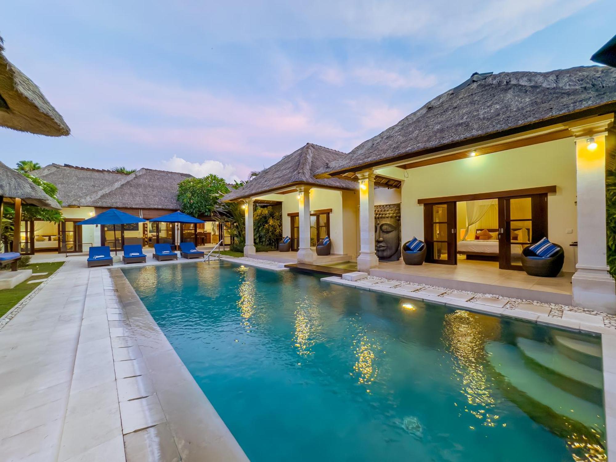 Villa Bugis Drupadi Seminyak Rom bilde