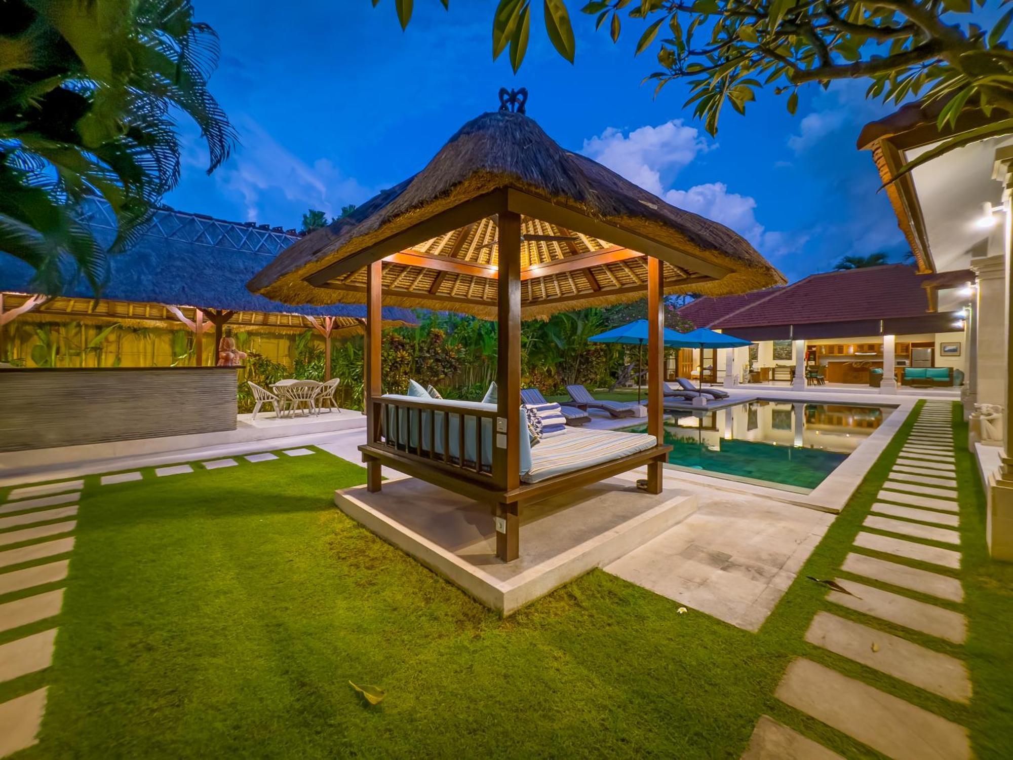 Villa Bugis Drupadi Seminyak Rom bilde