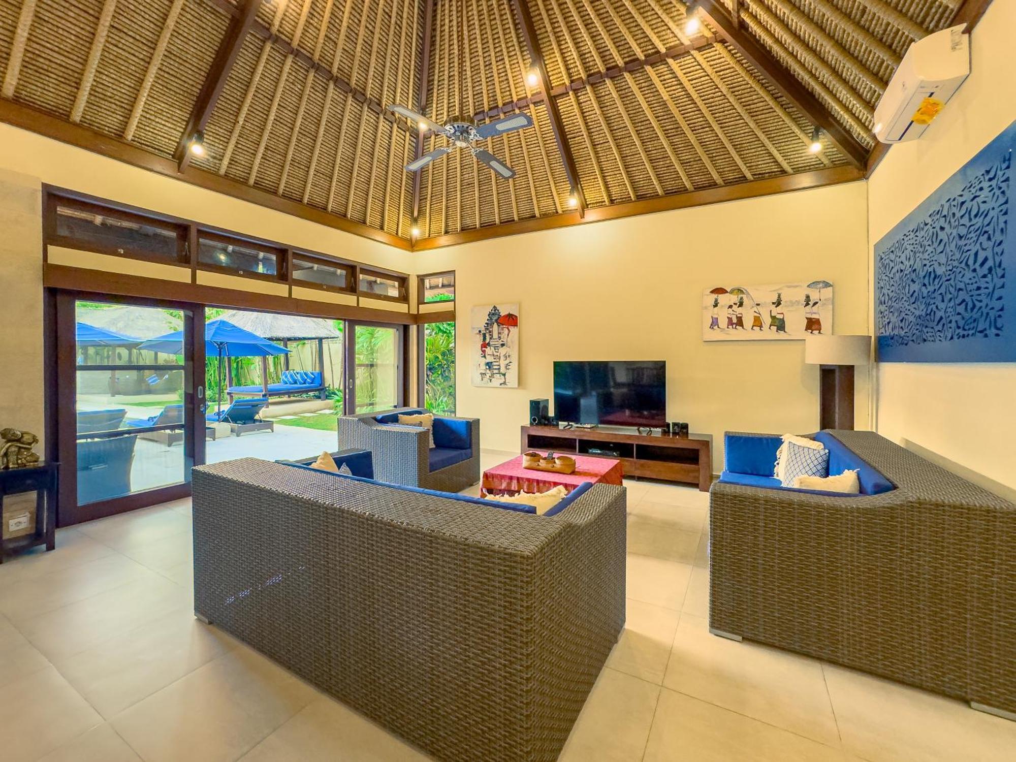 Villa Bugis Drupadi Seminyak Rom bilde