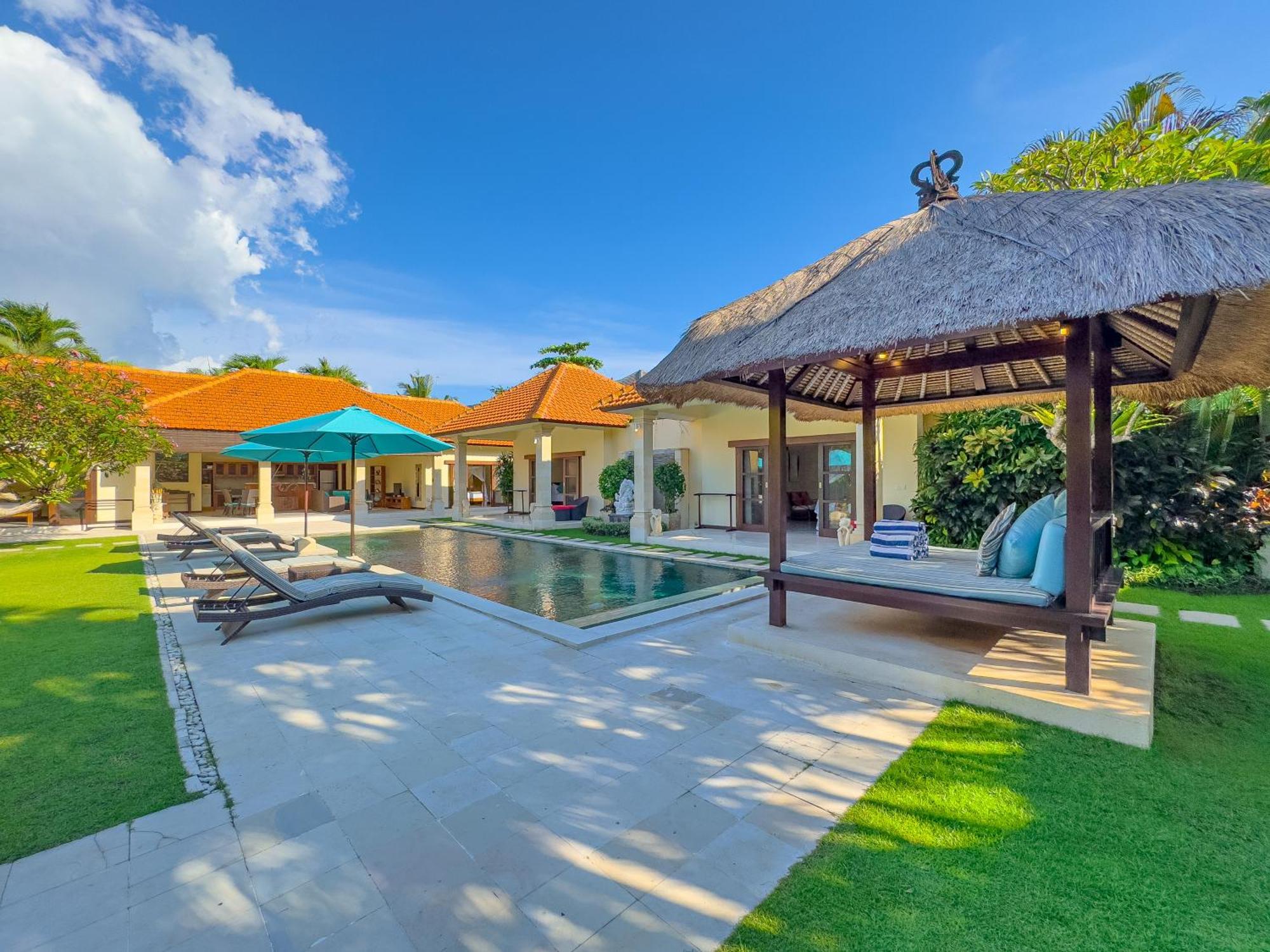 Villa Bugis Drupadi Seminyak Rom bilde